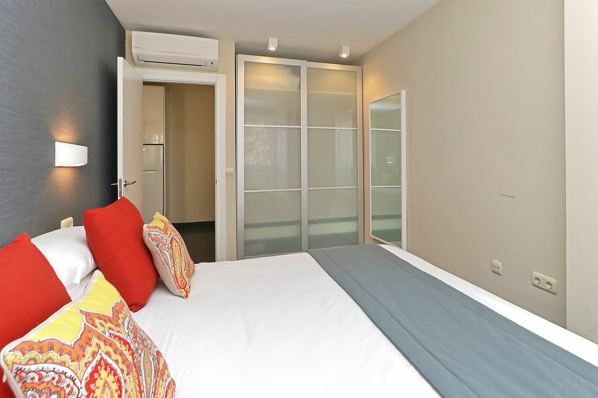 Apartamentos Malagueta Urban Beach Málaga Esterno foto