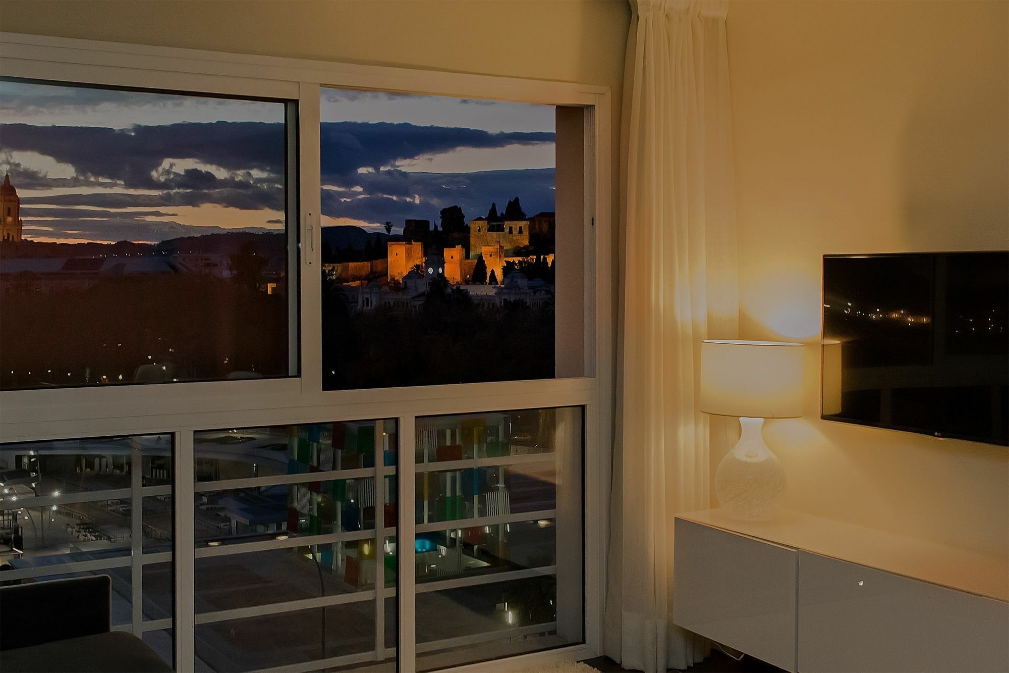 Apartamentos Malagueta Urban Beach Málaga Esterno foto